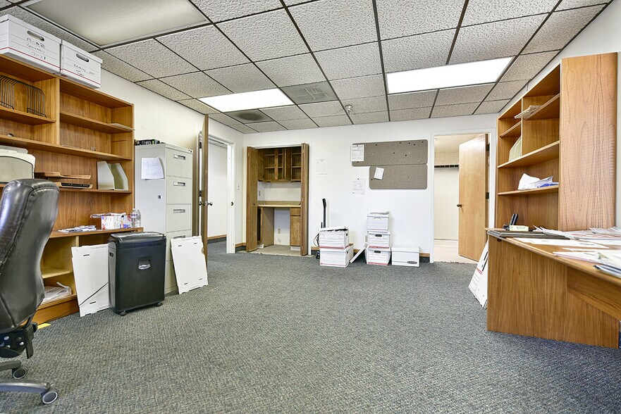 More Photos Of 1744 Forrest Way, Carson City Manufacturing For Sale