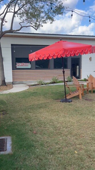 More Photos Of 2214 W 34th St, Houston General Retail For Lease