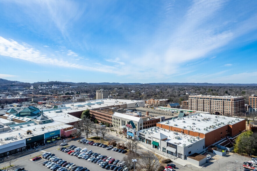 More Photos Of 3805-3815 Green Hills Village Dr, Nashville Storefront For Lease