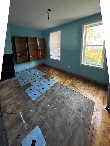 More Photos Of 820-822 Utica Ave, Brooklyn Storefront Retail Residential For Sale