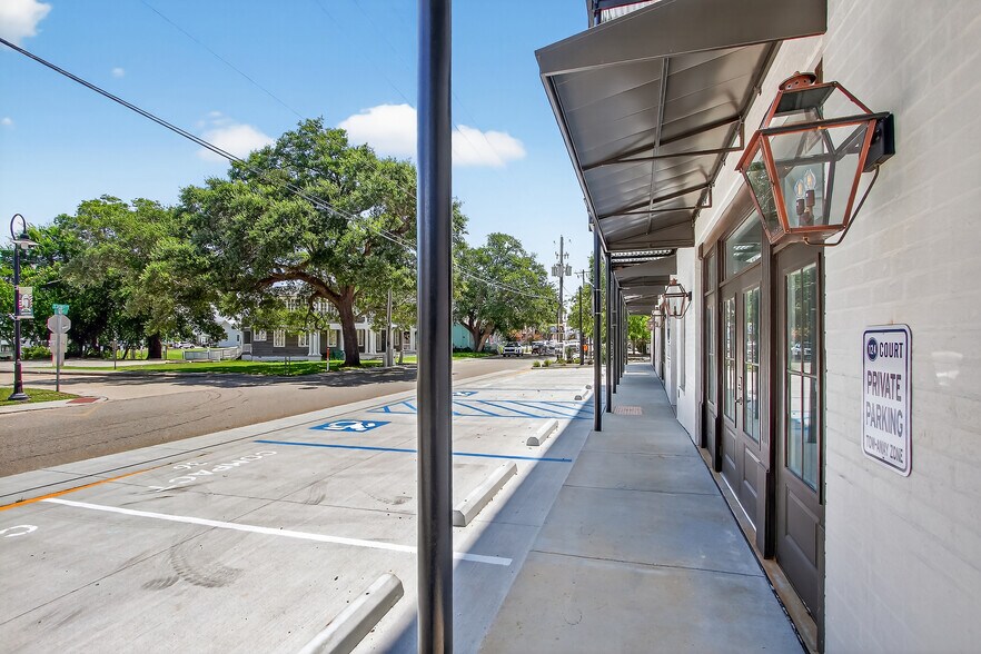 More Photos Of 124 Court St, Bay Saint Louis Office For Sale