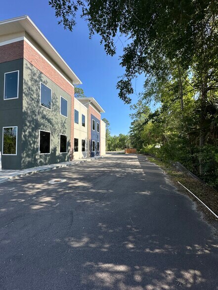 More Photos Of 1419 Kingsley Ave, Orange Park Office For Sale