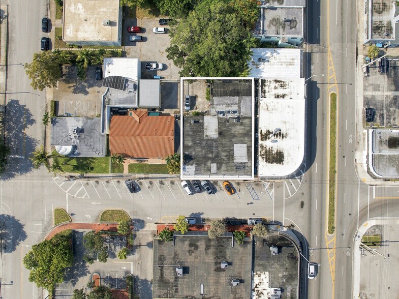 More Photos Of 610-618 NE 124th St, North Miami Office For Sale