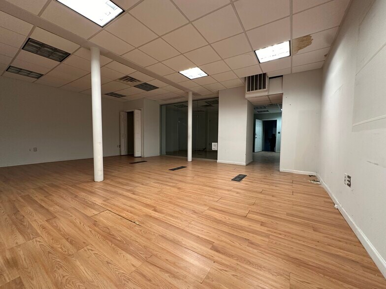 More Photos Of 1042-1048 Westchester Ave, Bronx Multifamily For Sale