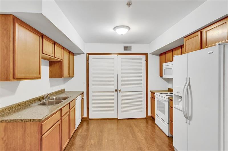 More Photos Of 456 2nd St, California Apartments For Sale