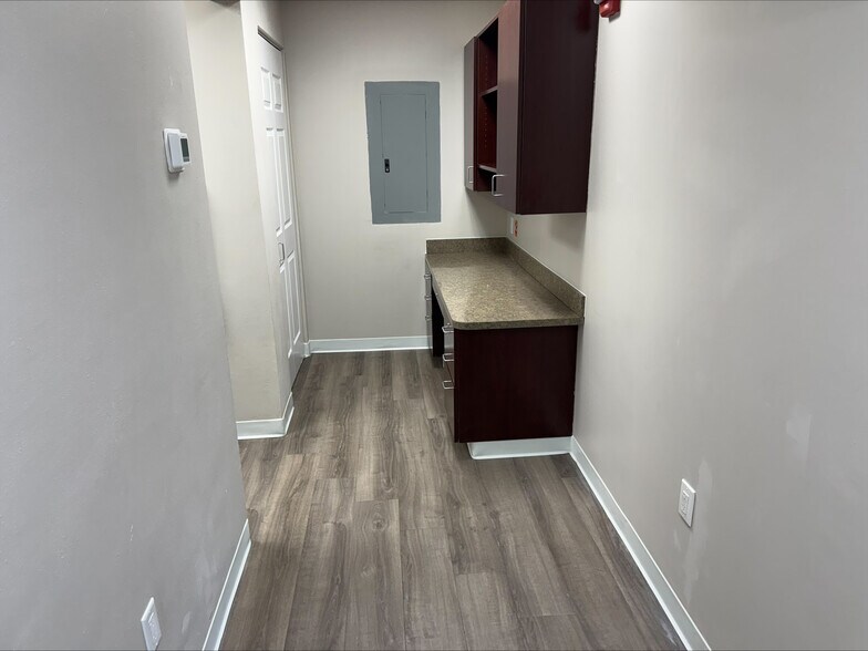 More Photos Of 202 N Park Ave, Apopka Medical For Lease