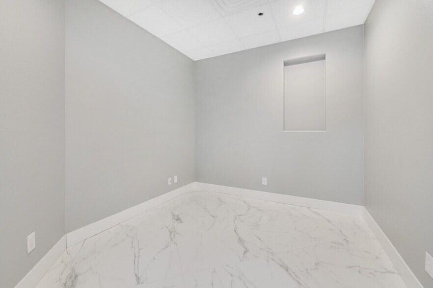 More Photos Of 4187 S Pecos Rd, Las Vegas Medical For Sale
