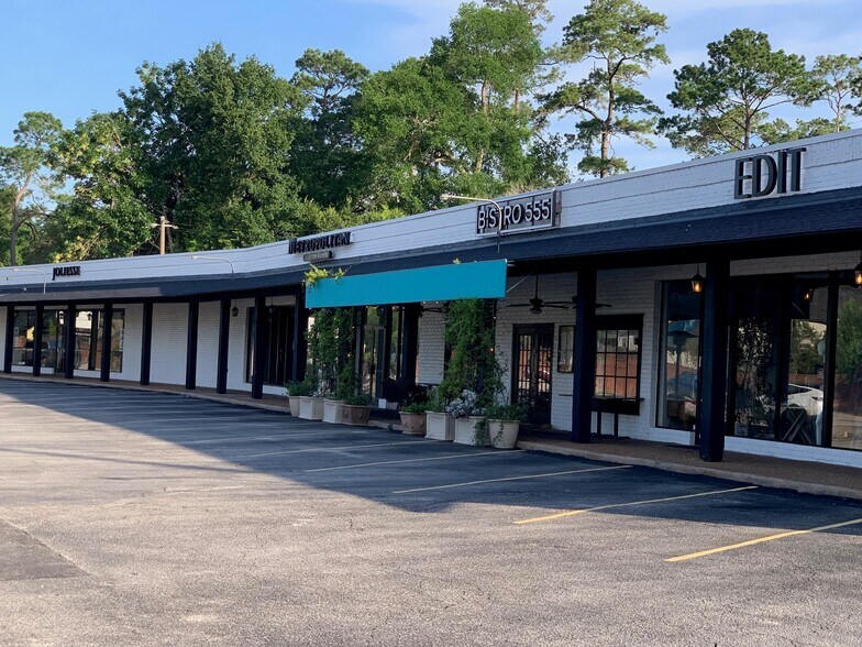 More Photos Of 13620 Memorial Dr, Houston Storefront For Lease