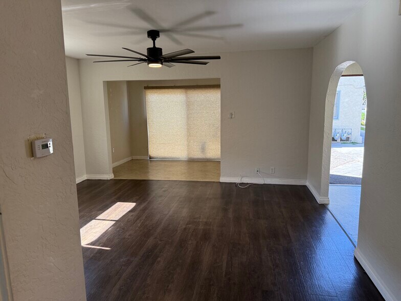 More Photos Of 4018-4022 E Vermont St, Long Beach Apartments For Sale