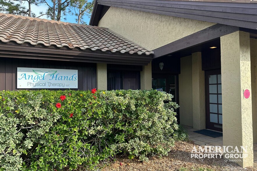 Primary Photo Of 7101 S Tamiami Trl, Sarasota Office For Sale
