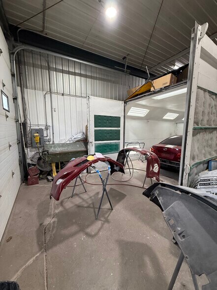 More Photos Of 5438 Bank St, Ottawa Industrial For Sale