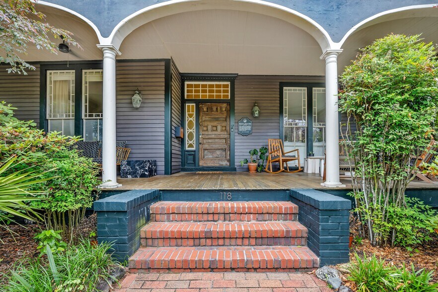 More Photos Of 118 S 4th St, Wilmington Hospitality For Sale