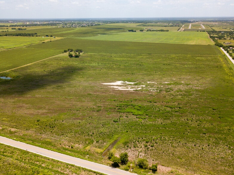 More Photos Of 0 Becker Lane, Del Valle Land For Sale