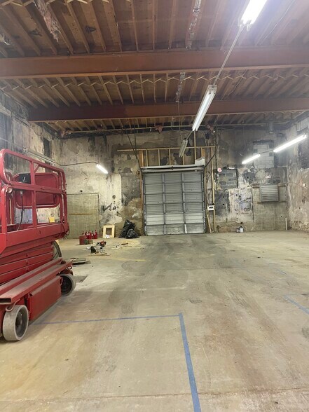 More Photos Of 12-14 Coryell 12-14 Coryell, Lambertville Light Distribution For Lease