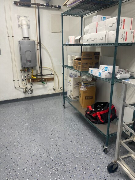 More Photos Of 5106 Old Bullard Rd, Tyler Restaurant For Lease