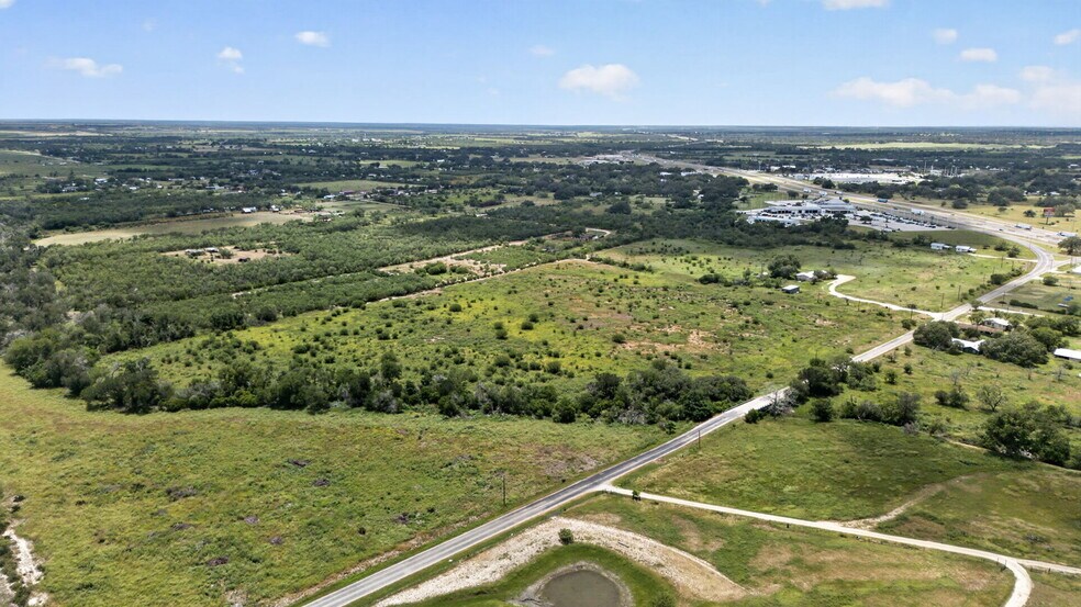 More Photos Of 180 County Road 777, Devine Land For Sale