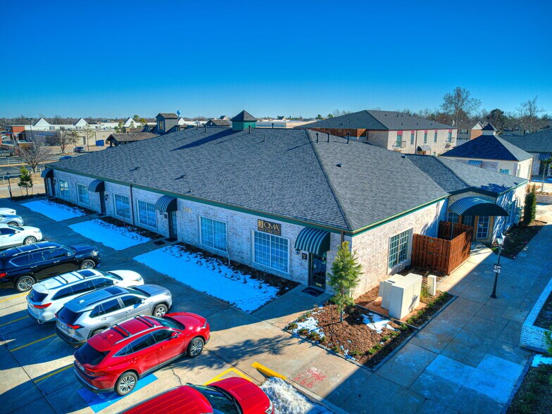 More Photos Of 3100 W Britton Rd, Oklahoma City Medical For Lease