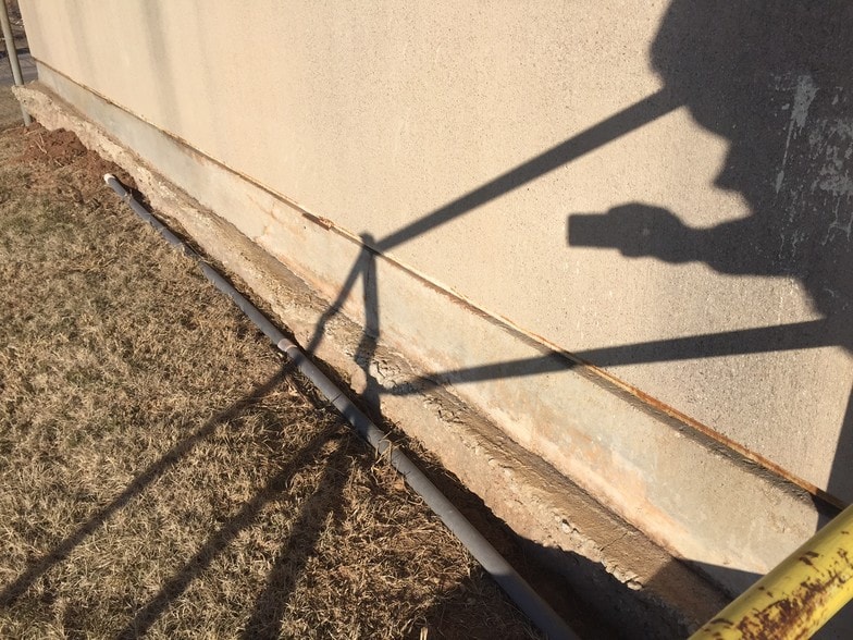 More Photos Of 400 N Harvey St, Seminole Manufacturing For Lease