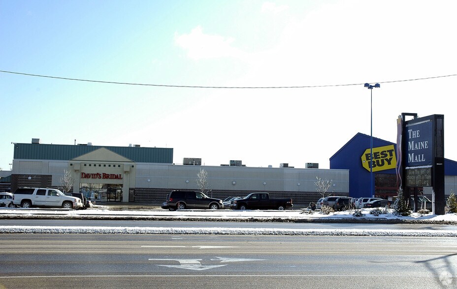Primary Photo Of 364 Maine Mall Rd, South Portland General Retail For Lease