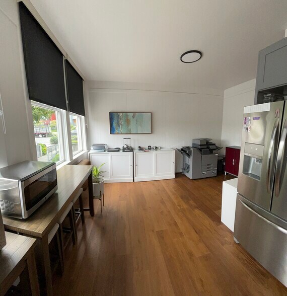 More Photos Of 88 E Hamlin St, Seattle Office For Lease