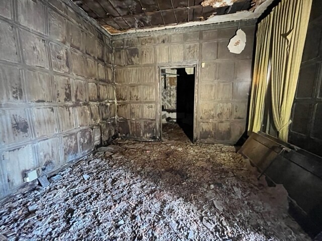 More Photos Of 7346 S Cottage Grove Ave, Chicago Funeral Home For Sale