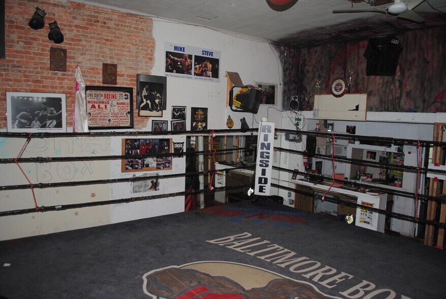 More Photos Of 506 S Broadway, Baltimore Storefront Retail Office For Lease