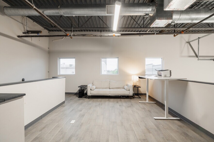 More Photos Of 1435 FM 1463 Rd, Katy Showroom For Sale