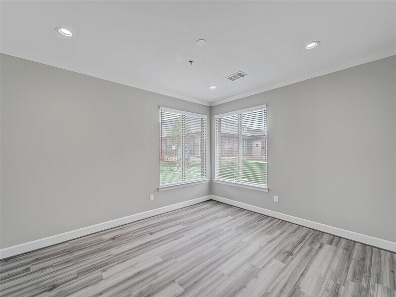 More Photos Of 400 Stonebrook Pky, Frisco Unknown For Lease