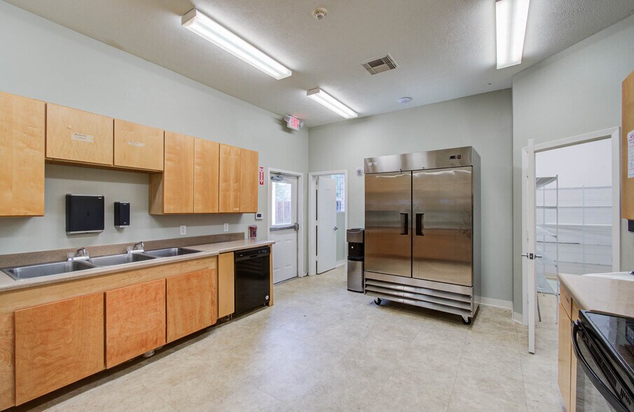 More Photos Of 19647 River Bottom Rd, Katy Daycare Center For Sale