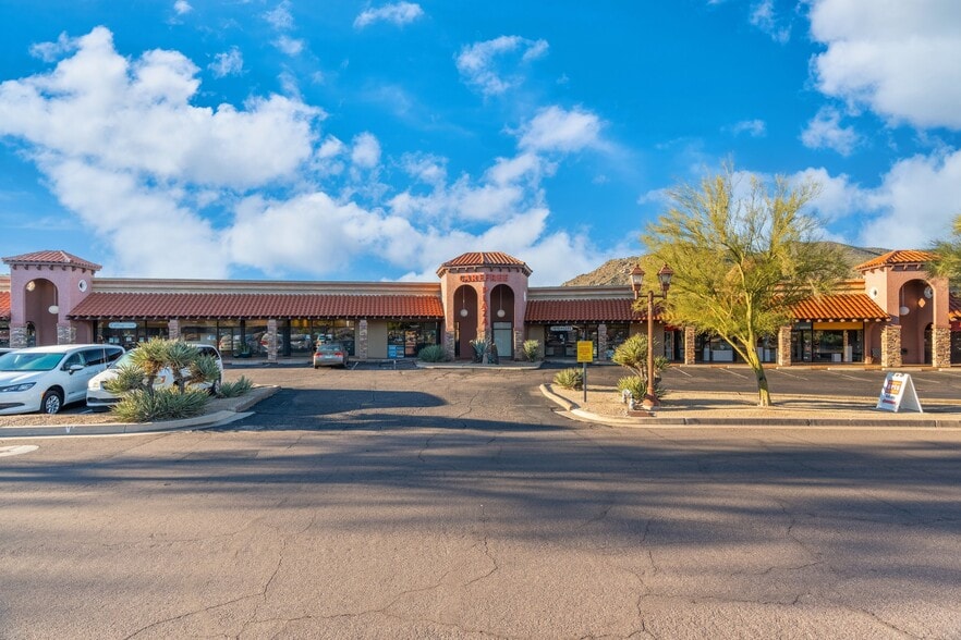 More Photos Of 7275 E Easy St, Carefree Restaurant For Sale