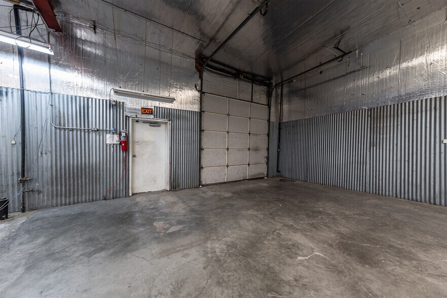 More Photos Of 624 S 7th St, Saint Joseph Industrial For Sale