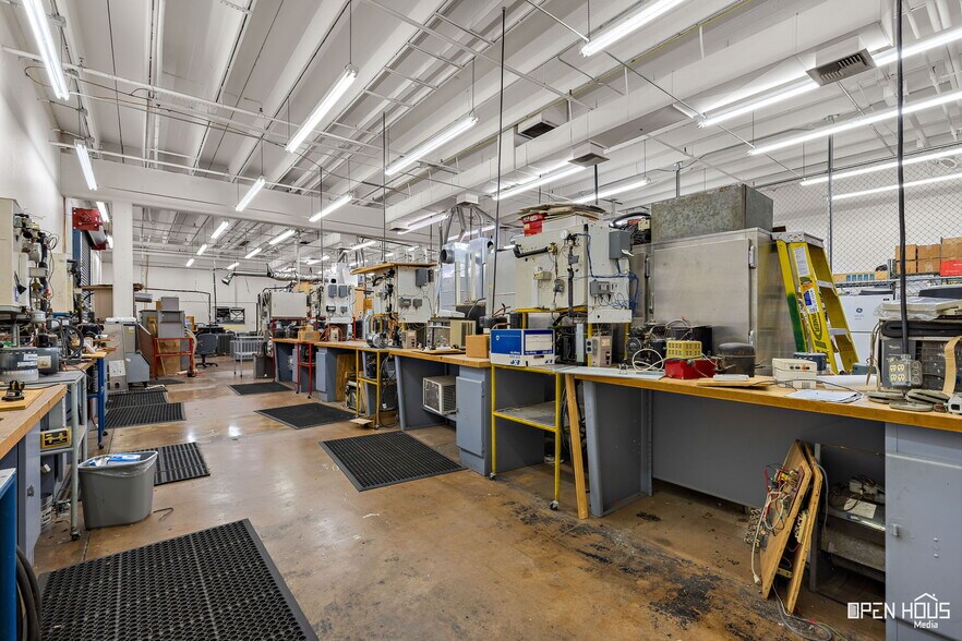 More Photos Of 2813 Central Fwy E, Wichita Falls Industrial For Sale