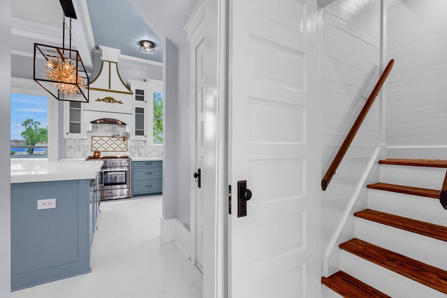 More Photos Of 511 S Travis St, Sherman Office For Sale