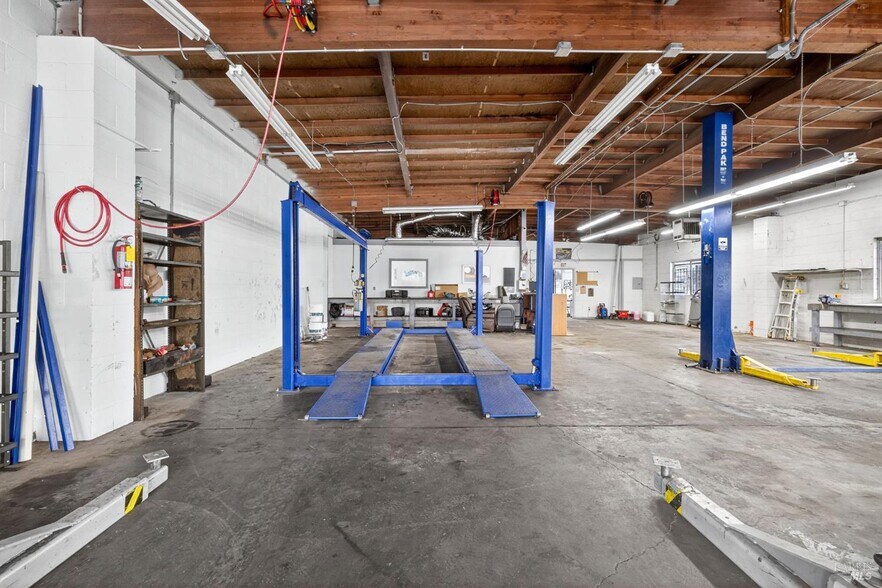 More Photos Of 3110 Santa Rosa Ave, Santa Rosa Auto Dealership For Sale