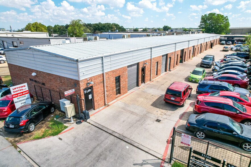 More Photos Of 11166 Ables Ln, Dallas Warehouse For Lease