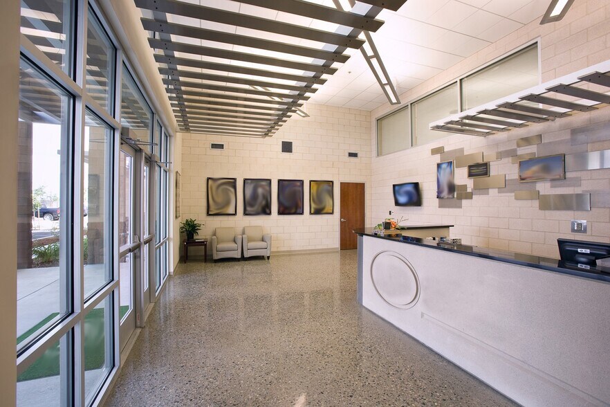 More Photos Of 1500 S Union Ave, Bakersfield Warehouse For Sale