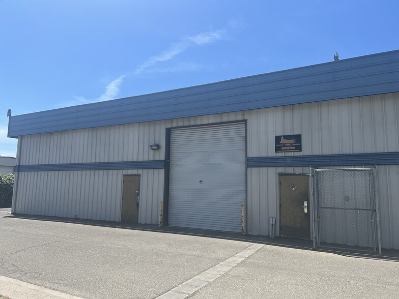 Primary Photo Of 450 Grogan Ave, Merced Warehouse For Lease