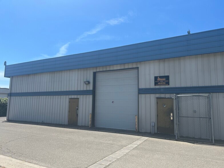 More Photos Of 450 Grogan Ave, Merced Warehouse For Lease