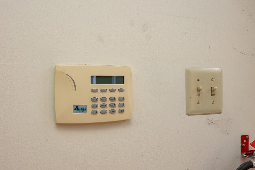 More Photos Of 640 Snyder Ave, West Chester Warehouse For Sale