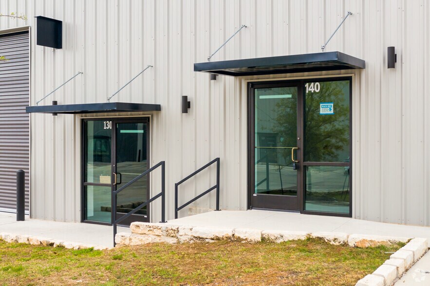 More Photos Of 7601 S Congress Ave, Austin Warehouse For Lease