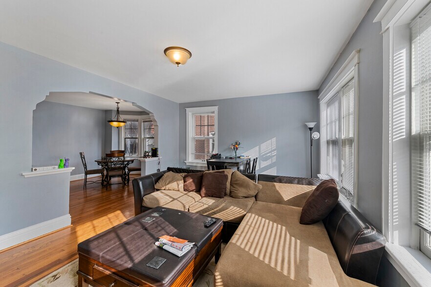 More Photos Of 757 Syracuse Ave, Saint Louis Apartments For Sale