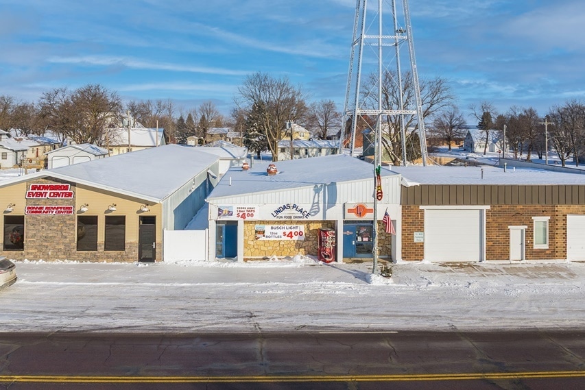 More Photos Of 236 E Maine St, Amboy Specialty For Sale