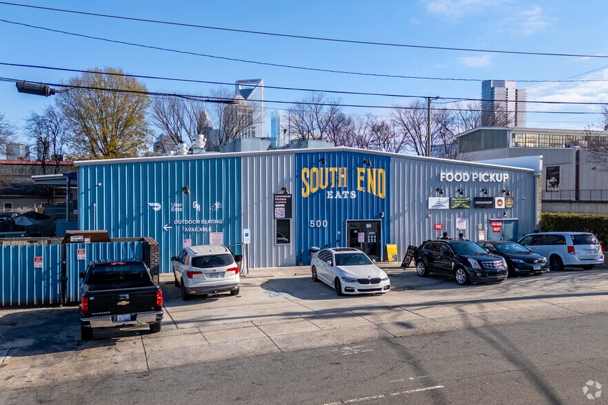 More Photos Of 500 W Summit Ave, Charlotte Food Processing For Lease