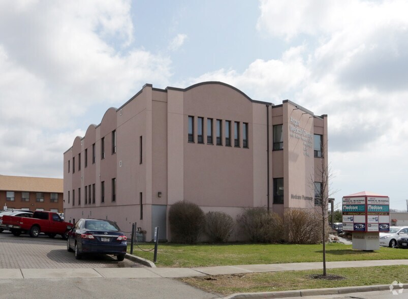 More Photos Of 581 Argus Rd, Oakville Medical For Lease