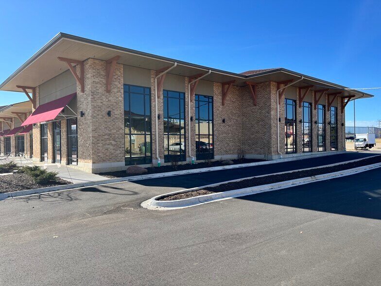 More Photos Of 5955 McKee Rd, Fitchburg Storefront Retail Office For Lease