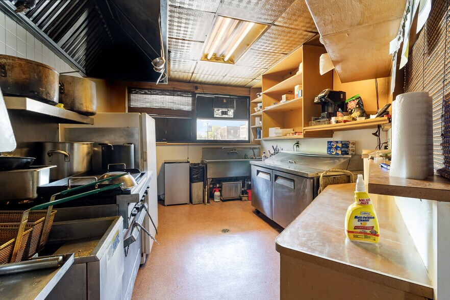 More Photos Of 118 W Clark St, Crown Point Office Residential For Sale