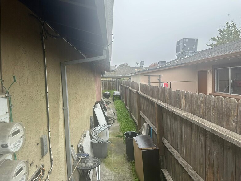 More Photos Of 7941 Diana Marie Dr, Stockton Apartments For Sale