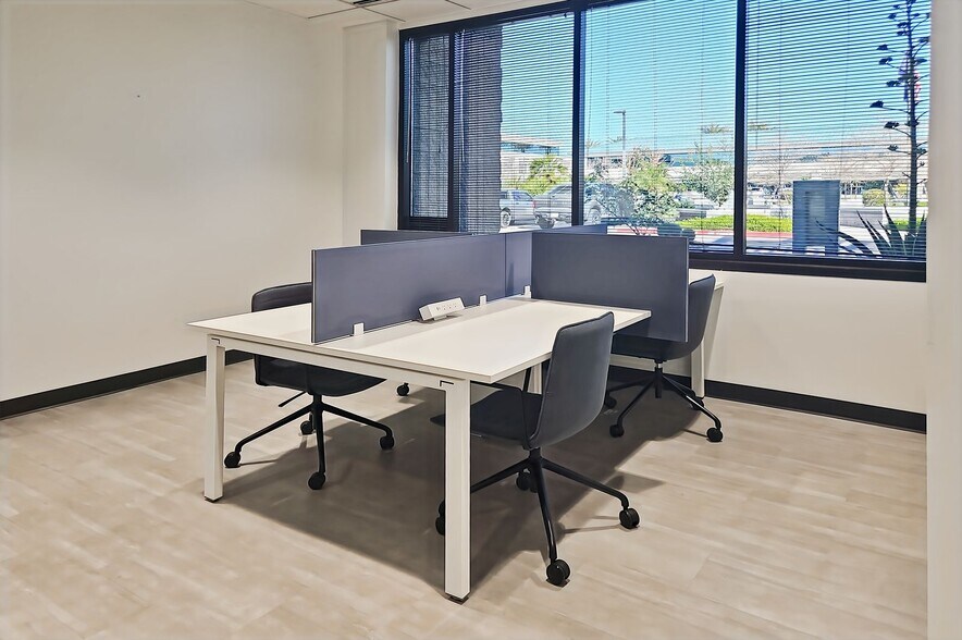 More Photos Of 6710 N Scottsdale Rd, Scottsdale Coworking Space