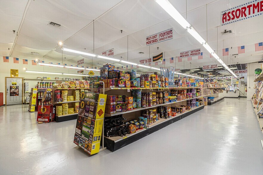 More Photos Of 625 Ocoee St, Copperhill Freestanding For Sale