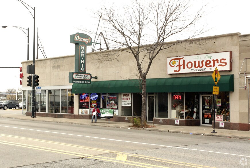 Primary Photo Of 7150-7154 W Higgins Ave, Chicago Storefront For Lease